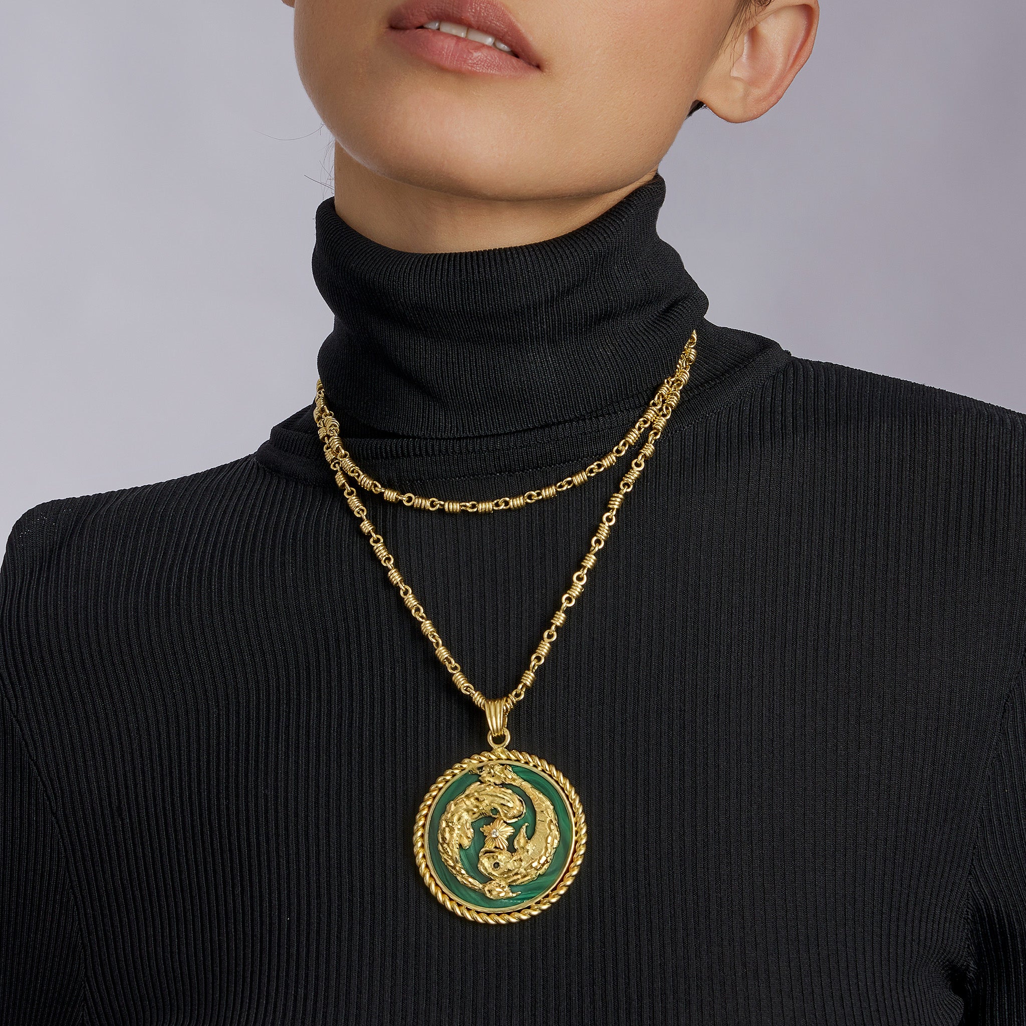 Van Cleef & Arpels Paris Pisces Zodiac Pendant - Image 8